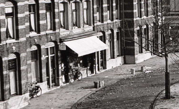 Kastanjeplein 09 - 1955 .<br />Foto:: Beeldbank Amsterdam 