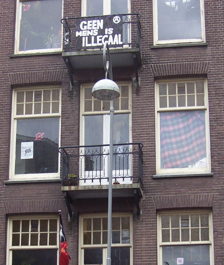 kraakpand 1 Uitzicht op het kraakpand op Pretoriusstraat 28 (Foto: anno 2006). 