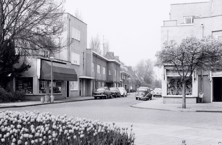 Landbouwstraat 74 - 1973 .<br />Foto: Beeldbank Amsterdam 