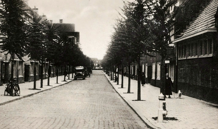 Laplacestraat   - 1935 .<br />Foto: Beeldbank Amsterdam 