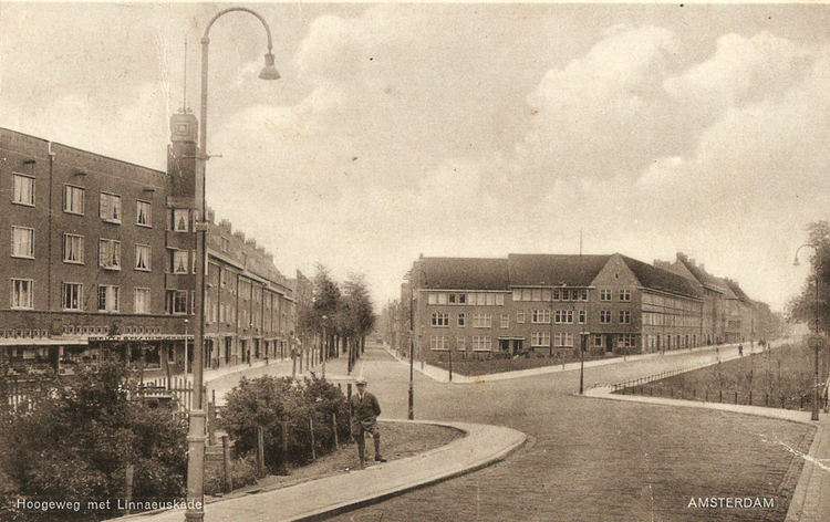 Linnaeuskade 130 - 1932 .<br />Foto: Jan van Deudekom 