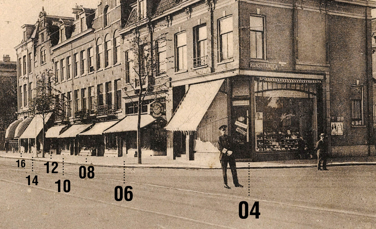 Linnaeusstraat 04 tot en met 16 - ± 1930 .<br />Klik rechts bovenaan op de foto en de foto wordt vergroot weergegeven.<br />Foto: Beeldbank Amsterdam .<br />Foto: Beeldbank Amsterdam 