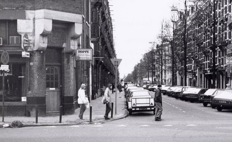 Linnaeusstraat 38 - 1983 .<br />Klik rechts bovenaan op de foto en de foto wordt vergroot weergegeven.<br />Foto: Beeldbank Amsterdam Foto: Beeldbank Amsterdam 