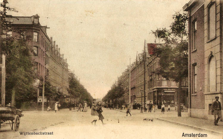 Linnaeusstraat 77 - ± 1920 .<br />Foto: Jan van Deudekom 