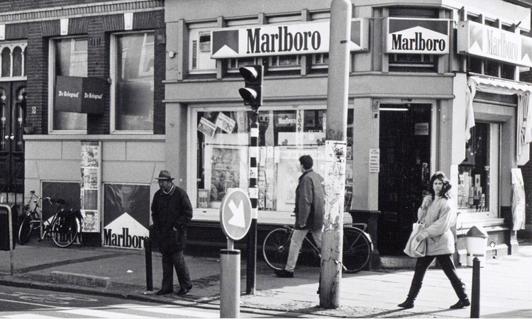 Linnaeusstraat 77 - 1994 .<br />Foto: Beeldbank Amsterdam 