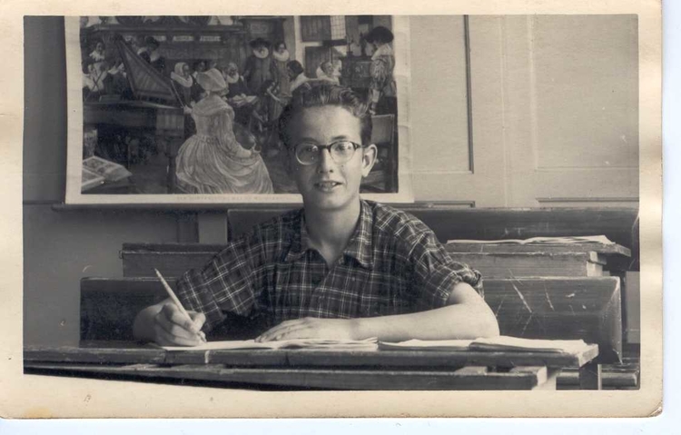  Maarten in de 7e klas van de VGLO aan de Soembawastraat (1953). 