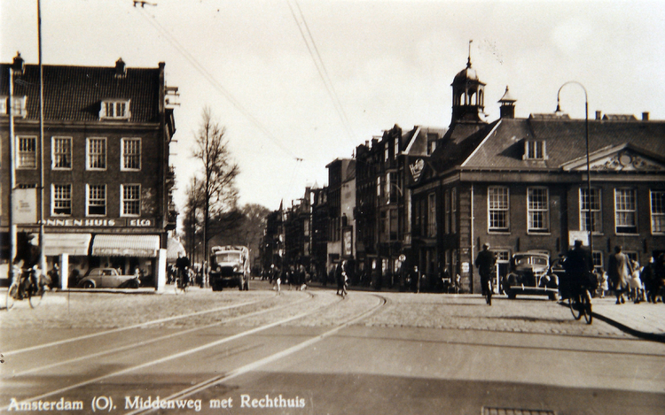 Middenweg 01 - ± 1950 .<br />Foto: Jan van Deudekom 