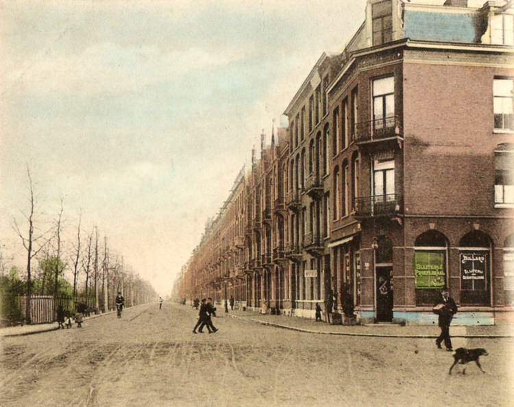 Oosterpark 10 - ± 1910 .<br />Foto: Jan van Deudekom 