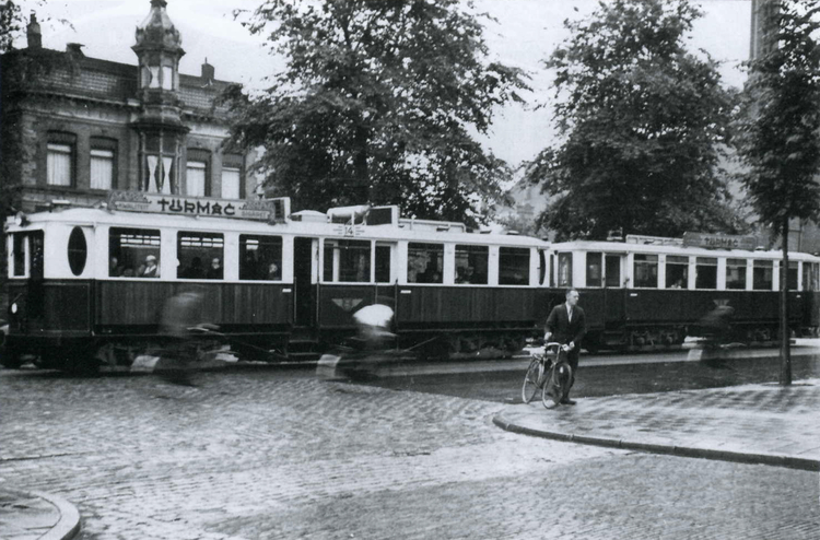 Linnaeusstraat  - 1936 .<br />Foto: Beeldbank Amsterdam 