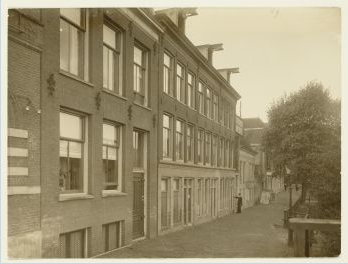 Tweede Boerhaavestraat De Tweede Boerhaavestraat in 1915, rondom de tijd dat Lea er kwam te wonen. (Foto: Gemeentearchief Amsterdam) 