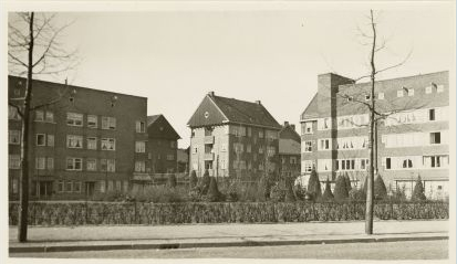  Het Afrikanerplein vlak voor de oorlog in 1938 (Foto: Gemeentearchief Amsterdam) 