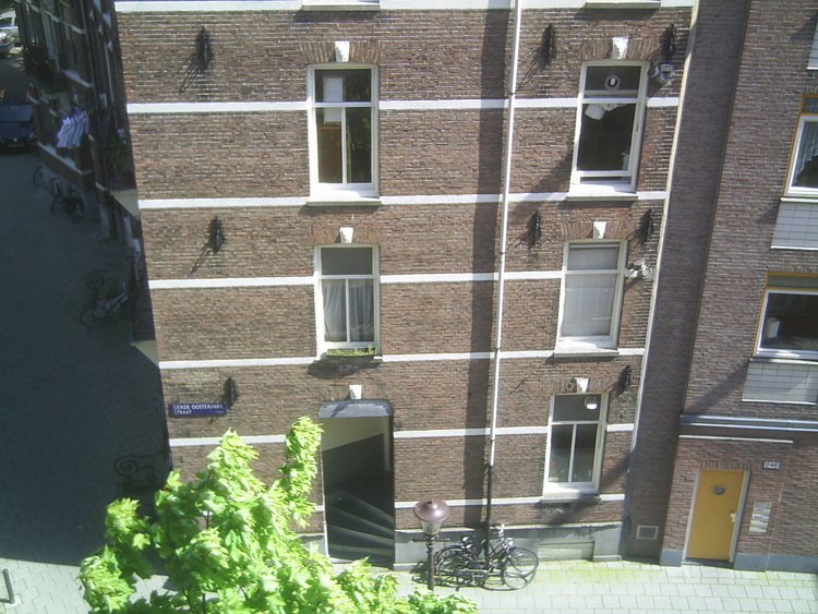 Uitzicht het uitzicht van mevr.Planque op haar oude etage in de 3e oosterparkstraat waar zij op 1 hoog en haar dochter op 2 hoog hebben gewoond 