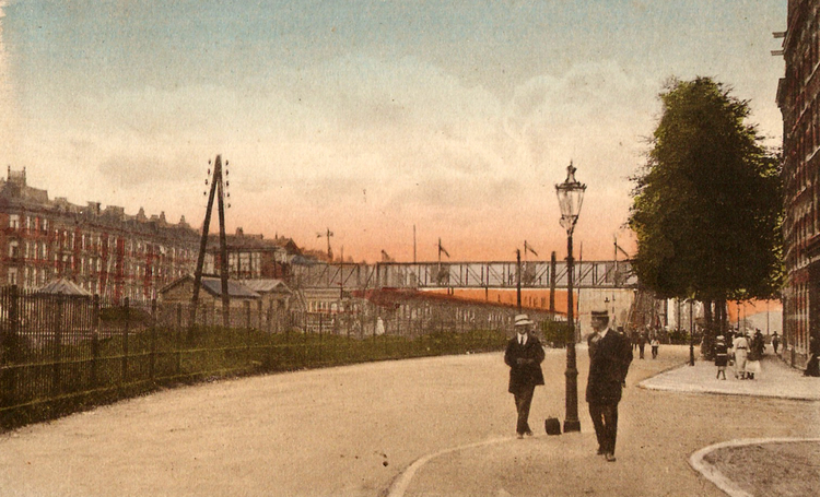 Pontanusstraat oude Muiderpoortstation - 1905 .<br />Bron: Jan van Deudekom 