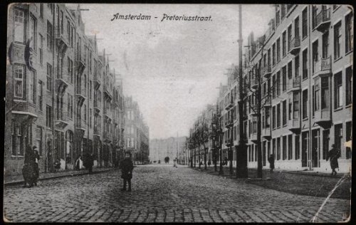 Pretoriusstraat 1910 Pretoriusstraat, gezien in de richting het Krugerplein. Uitgave G.J. Jong, Retiefstraat 43, Amsterdam (1910). Bron: Beeldbank, SAA. 