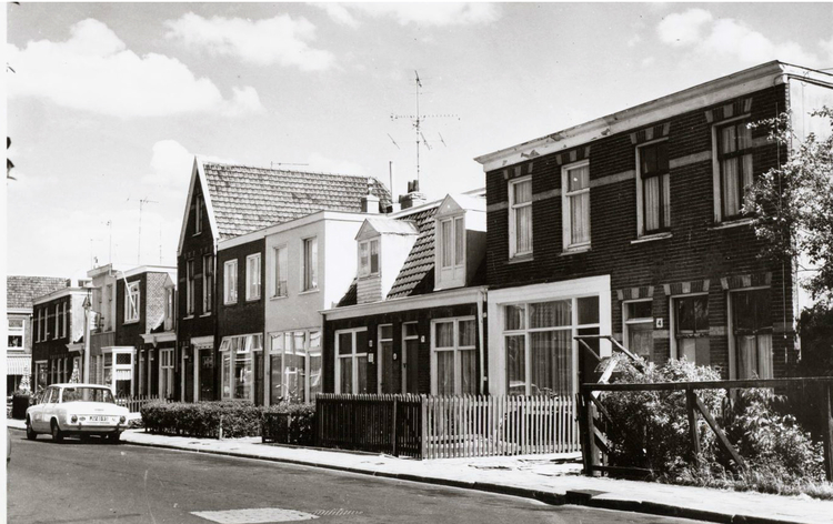 Reaumurstraat 10 - 1966 .<br />Foto: Beeldbank Amsterdam 