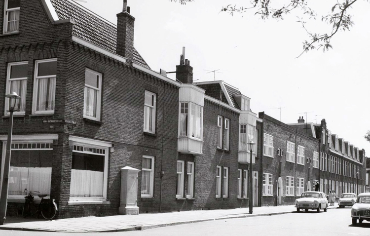 Reaumurstraat 54 - 1966 .<br />Foto: Beeldbank Amsterdam 