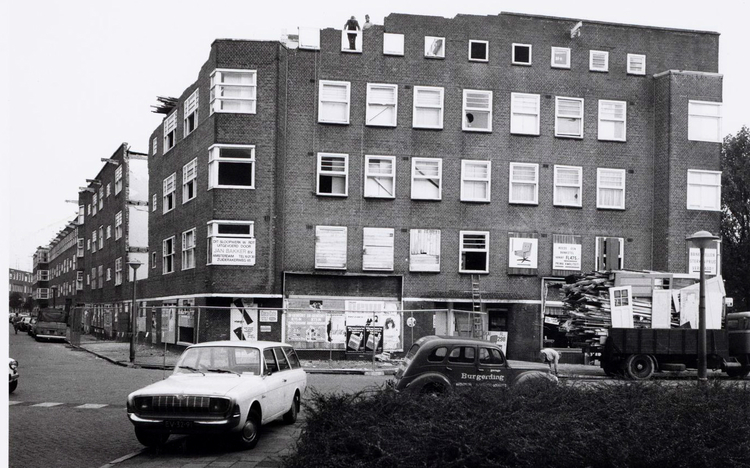 Riouwstraat 02 hoek Insulindeweg 35 - 1974 .<br />Foto: Beeldbank Amsterdam 