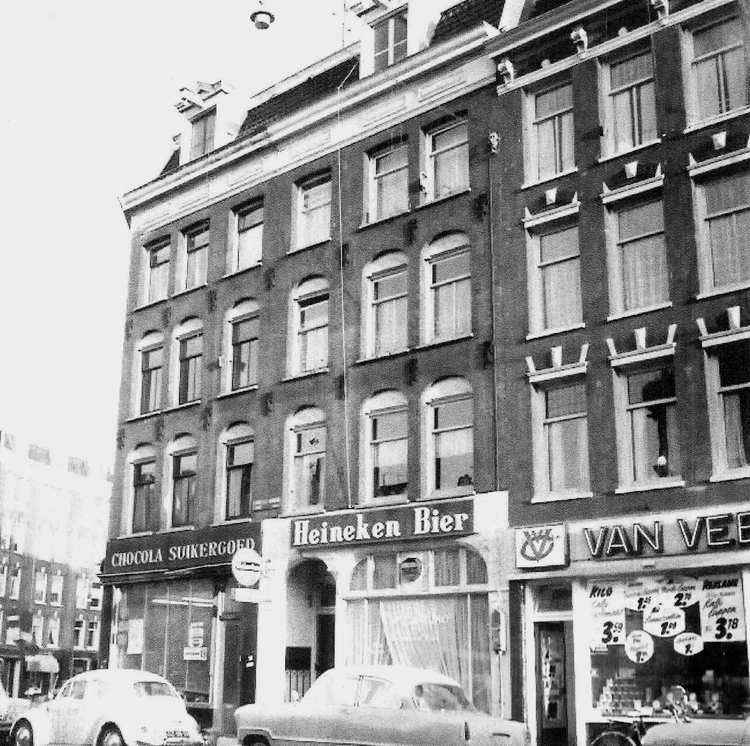 1e van-Swindenstraat 64 -Slagerij van Veen - 1963 .<br />Foto: John Haen 