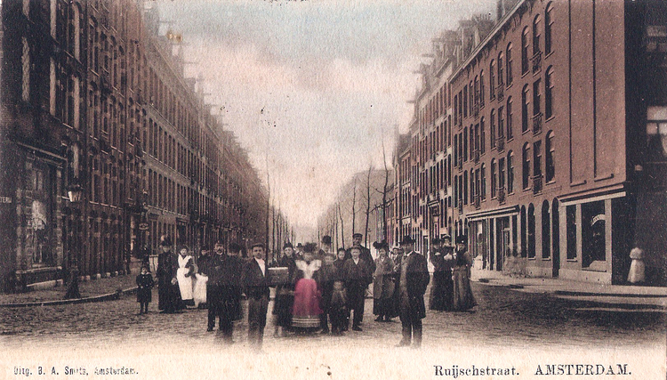 Ruyschstrraat 105 hoek rechts - 1903 .<br />Foto: Jan van Deudekom 
