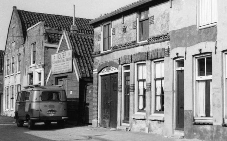 Schagerlaan (Nolte = 61) - 1960 .<br />Foto: Beeldbank Amsterdam 