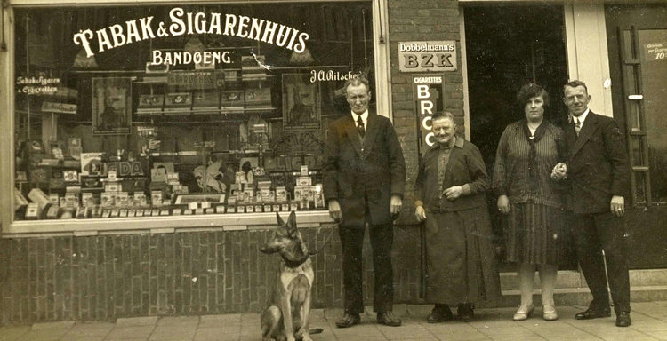 Soembawastraat 16 - 1930 .<br />Foto: Beeldbank Amsterdam 