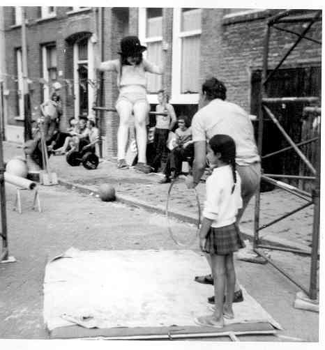 Speelstraatdey Speelstraat Deymanstraat De kinderen stroomden toen (Deymanstraat 1973) 
