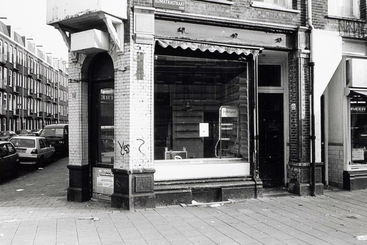 Sumatrastraat 51 - 1991 .<br />Foto: Beeldbank Amsterdam 