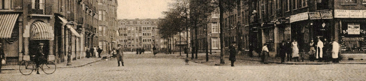 Javastraat 91 (links) gezien in de richting van het Timorplein - 1920 .<br />Foto: Beeldbank Amsterdam 