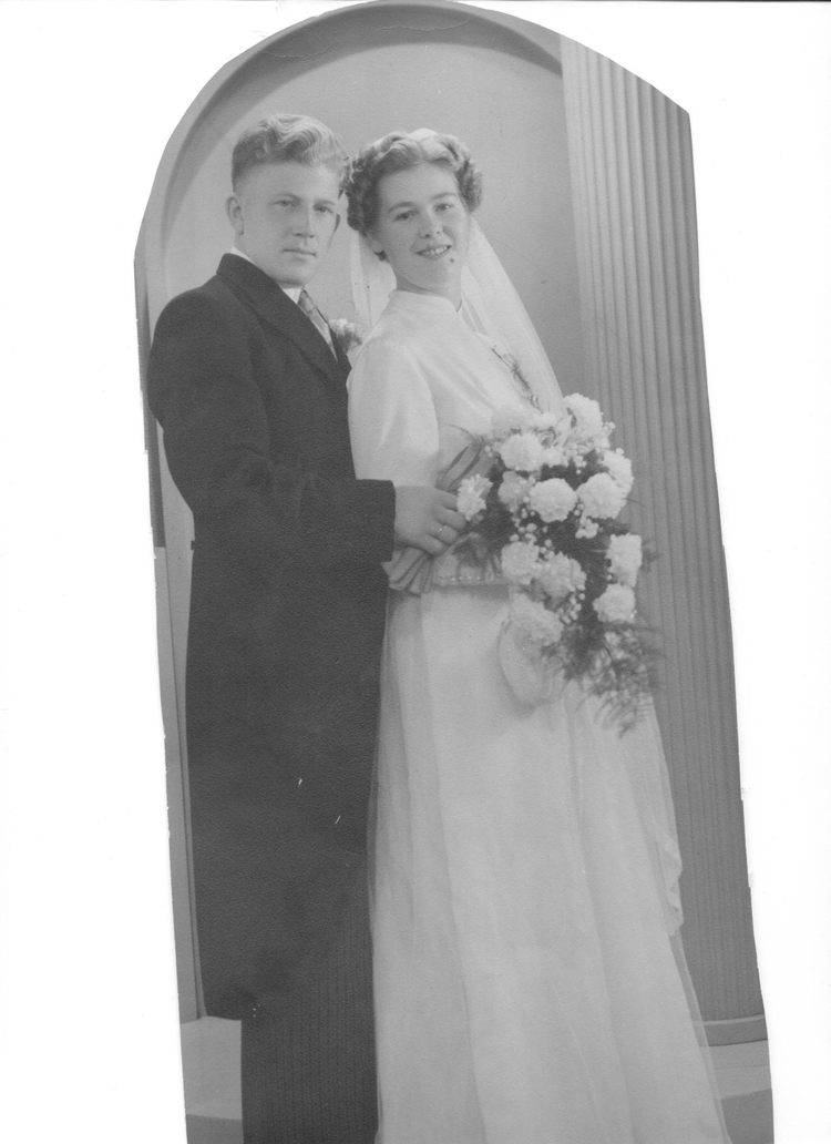 Trouwfoto Freek en Ettie. Foto uit 1953 