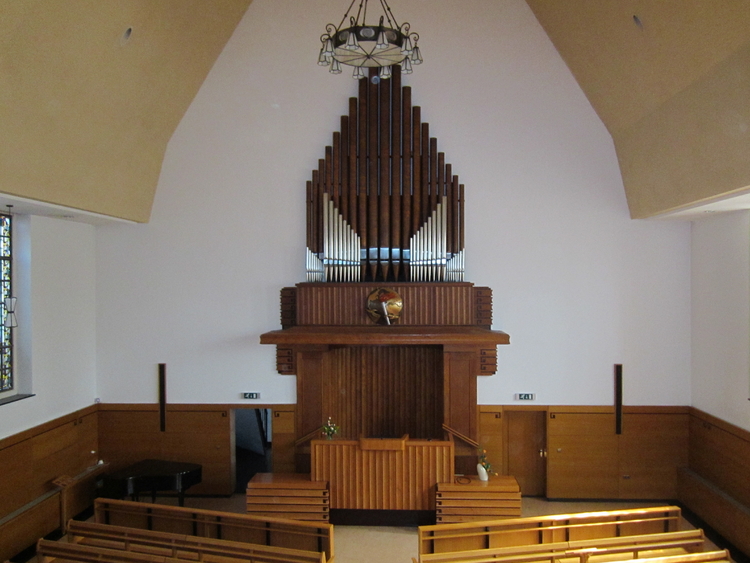 Interieur Kerk van het Apostolisch Genootschap. .<br />Foto: Charles van den Berg 