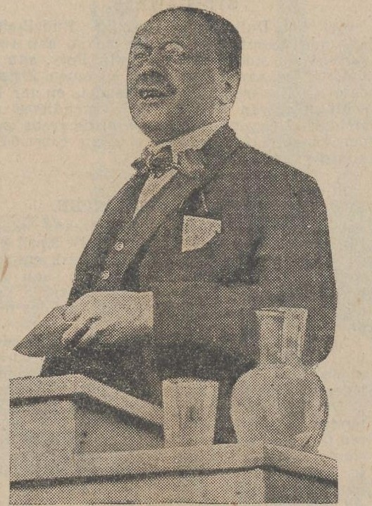 Henri Polak spreekt! Deze afbeelding is afkomstig uit: Voorwaarts, datum, 04 mei 1926. Bron: Historische kranten, KB. 
