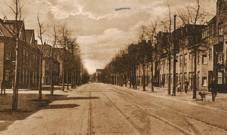 Zeeburgerdijk - 1925 .<br />Foto: Beeldbank Amsterdam 