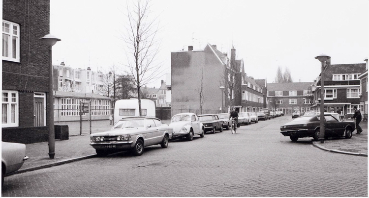 De Zonnehoek - 1974 .<br />Foto: Beeldbank Amsterdam 