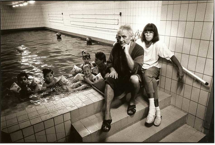 Zwemschool Oost met Tiemen en Corrie van Werven - 1995 .<br />Foto: Tiemen van Werven 