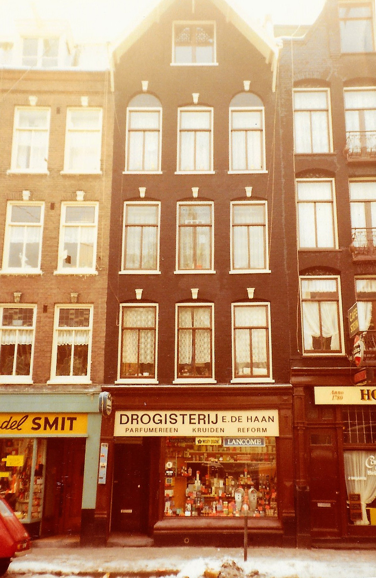 Eerste Oosterparkstraat 206 - ± 1975 Foto: Evert de Haan © Alle rechten voorbehouden  