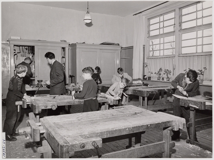 handenarbeidlokaal jaren 50 - Foto: Beeldbank Amsterdam  