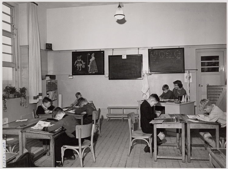 leslokaal jaren 50 - Foto: Beeldbank Amsterdam  