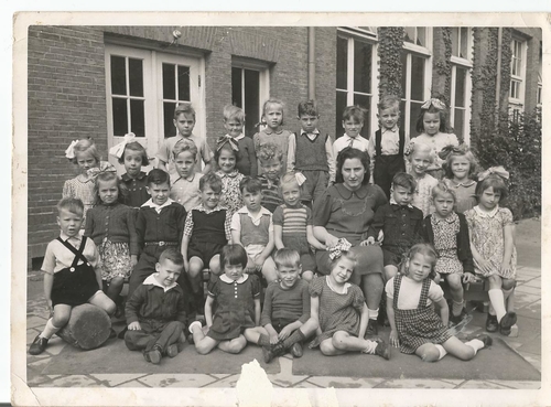 Montessori Kleuterschool, klas Robbie Spel, 1944  