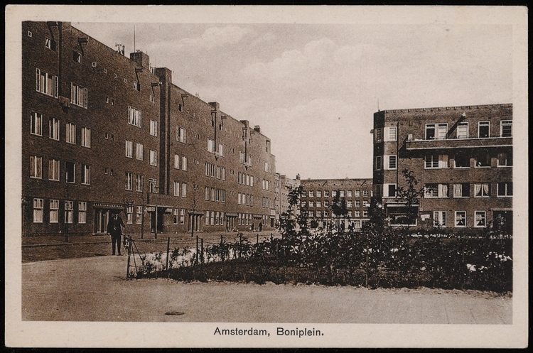 Boniplein 1927 Foto afkomstig uit Beeldbank Stadsarchief Amsterdam 