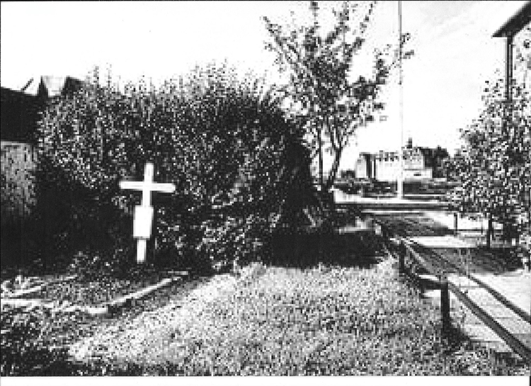 Het kruis voor Keesje Brijde,  foto Beeldbank Stadsarchief.                                                                           Alle rechten voorbehouden  