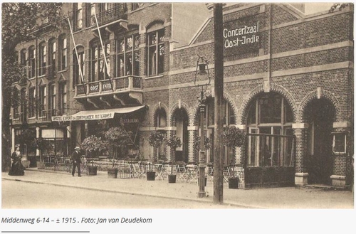 Foto Café Oost-Indië, ca. 1915. Bron: https://www.joodsamsterdam.nl/cafe-oost-indie/   