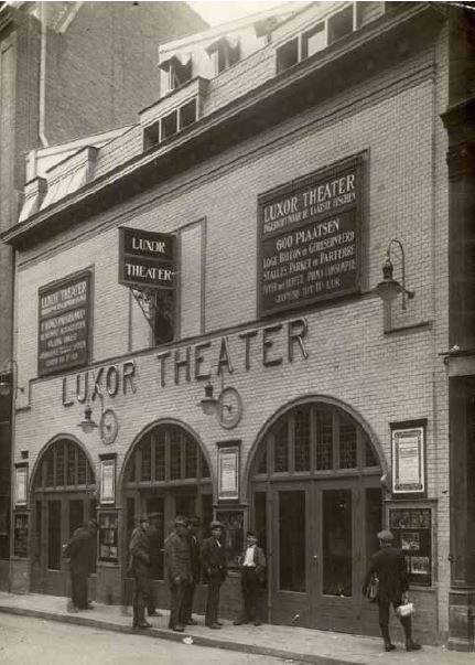 Foto Luxor Theater uit PDF Theo Bakker over ‘verdwenen bioscopen Amsterdam’.  