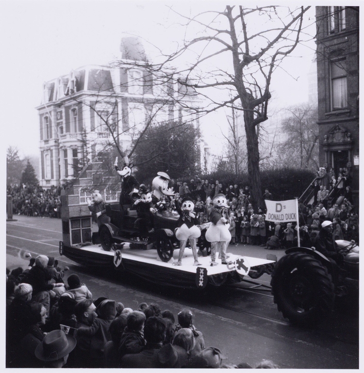 Sinterklaasintocht 1954, Weteringschans, OSIM00008002727 Collectie Stadsarchief Amsterdam  
