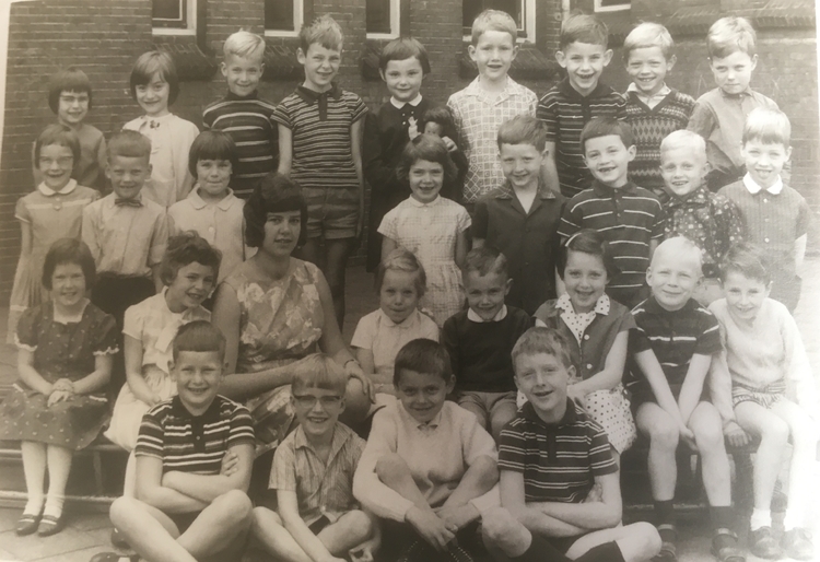 Groepsfoto klas 1 Hogewegschool ca. 1963 Foto: Folkert Kool  