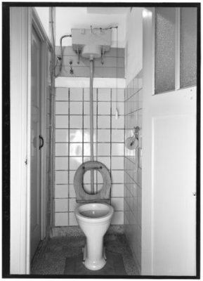 toilet, foto uit 1952, afkomstig Beeldbank Stadsarchief  