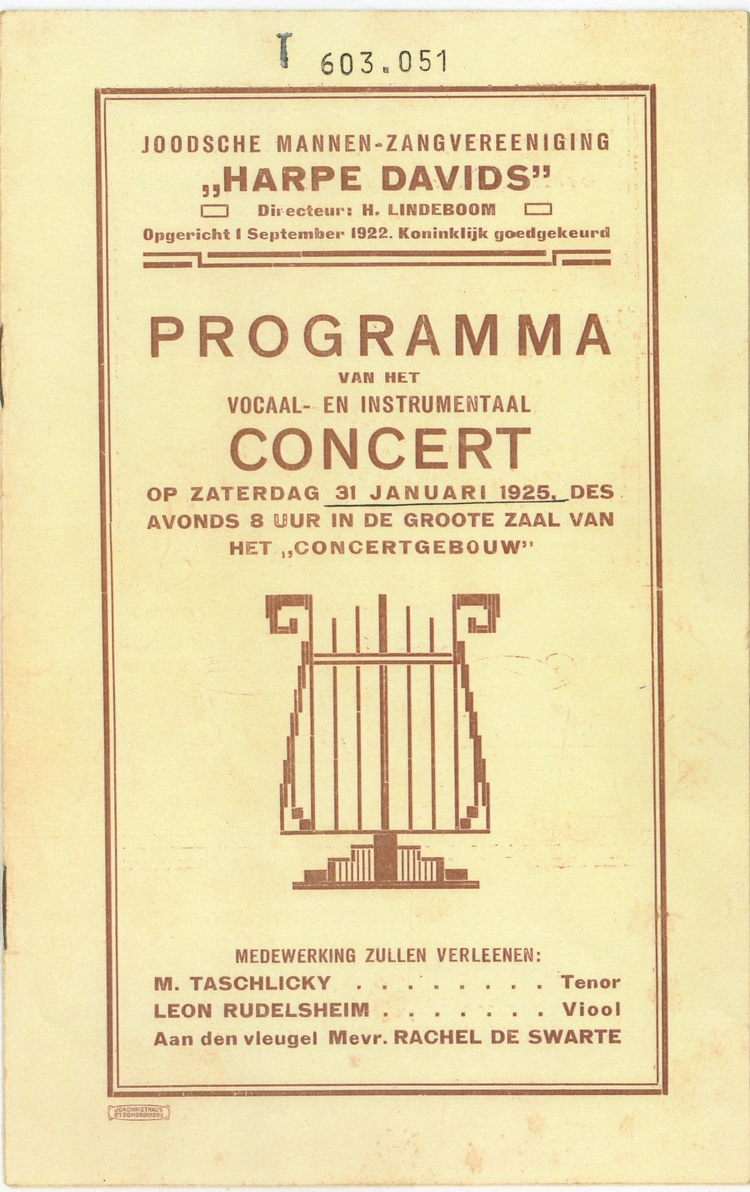 Afbeelding m.b.t. het Koor Harpe Davids o.l.v. de dirigent H. Lindeboom. Bron: SAA  