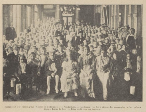 Poerimfeest der Ver. Kennis en Godsvrucht in 1913 met Herman Elte. Bron: De Joodsche prins; geïllustreerd weekblad, 1913, 27-03-1913  