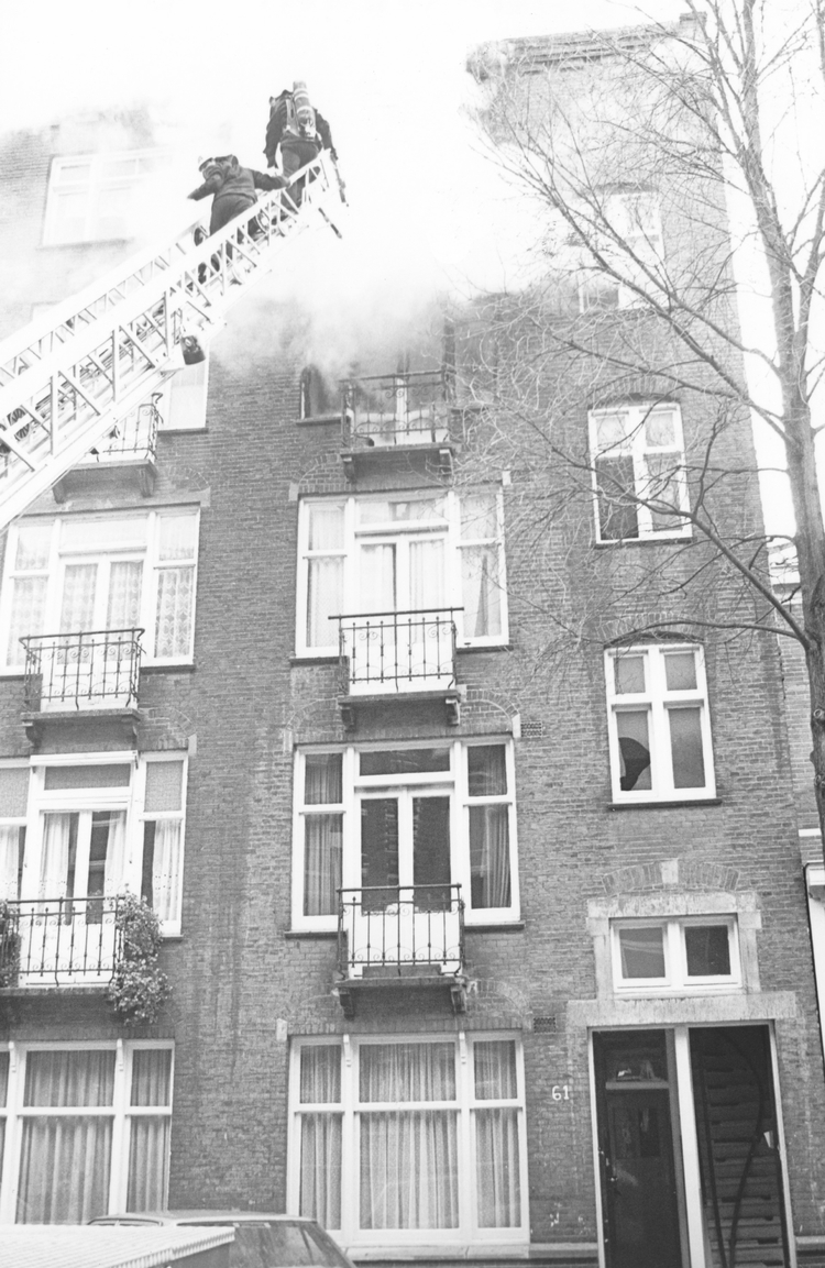 Brand Bankastraat 61. 1 dode.   