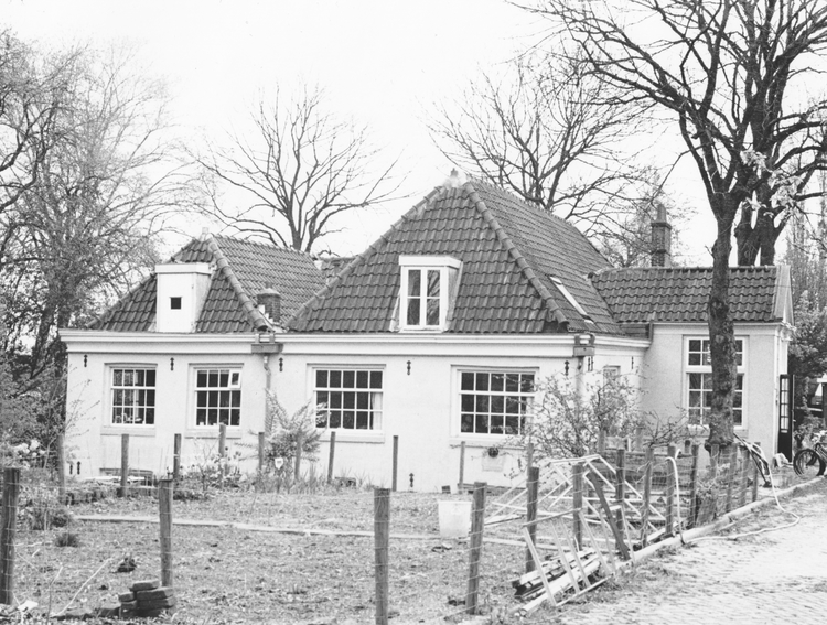 Herberg Zeeburg, Zeeburgerdijk Mei 1989. 