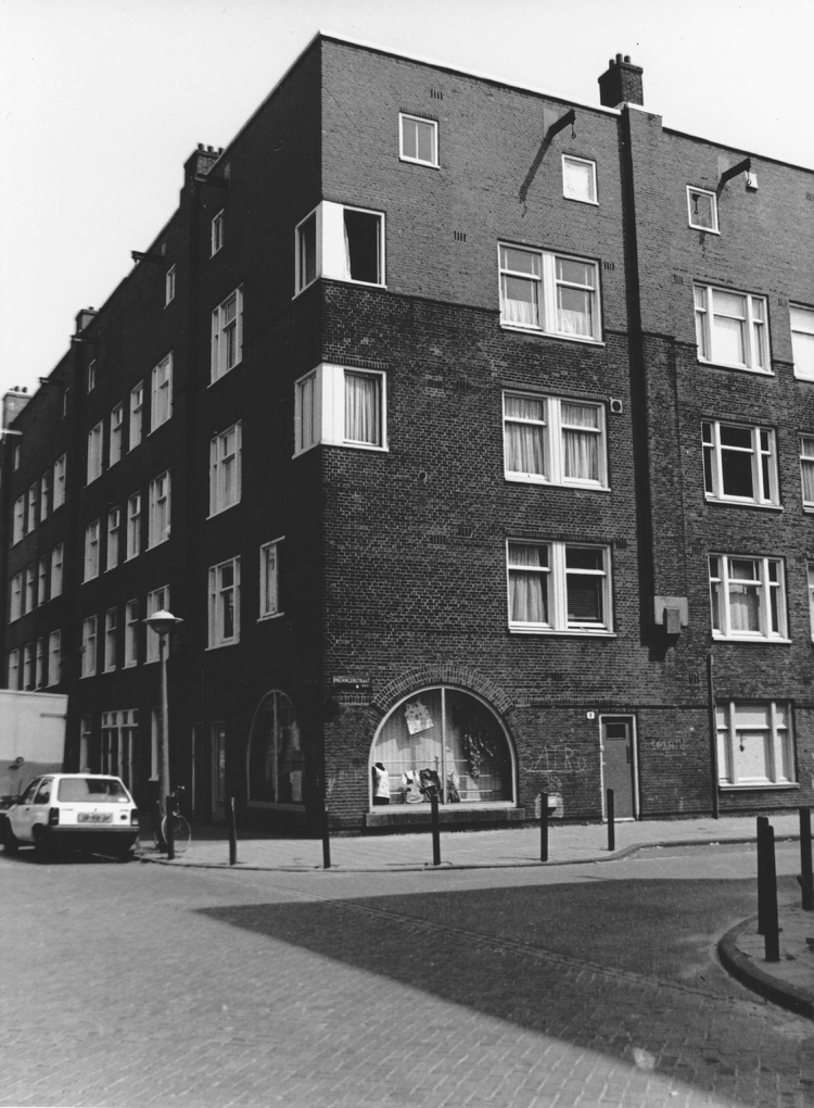 Hoek Preangerstraat / Bataviastraat Mei 1989 